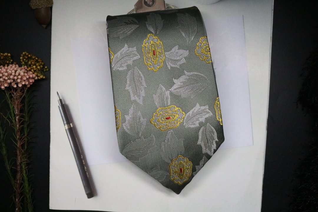 真絲羽毛印花領帶雅痞百搭necktie - 领带/领带夹 - 丝．绢 多色