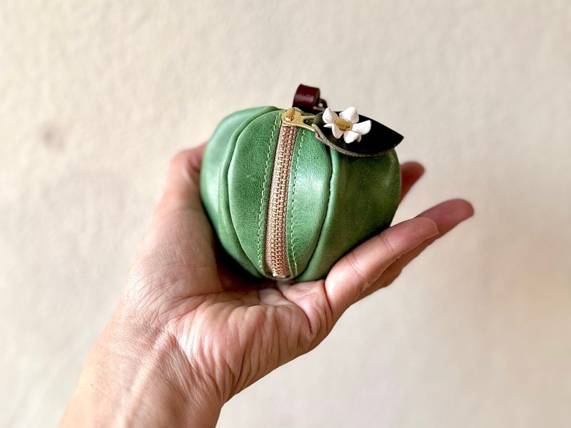 革果实 迷你小包 绿苹果 附花饰 - 化妆包/杂物包 - 真皮 绿色