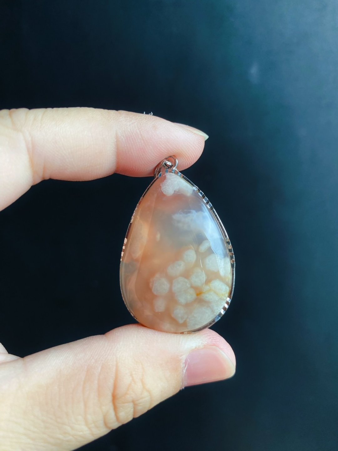 樱花玛瑙 牛血红 冰透 温柔 渐层花 S925 银镶拖 天然石 项链 - 项链 - 水晶 红色