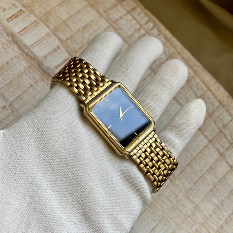 SEIKO 简约黑色方形表盘 水钻时标 不锈钢表带 古董表 vintage - 男表/中性表 - 其他金属 金色