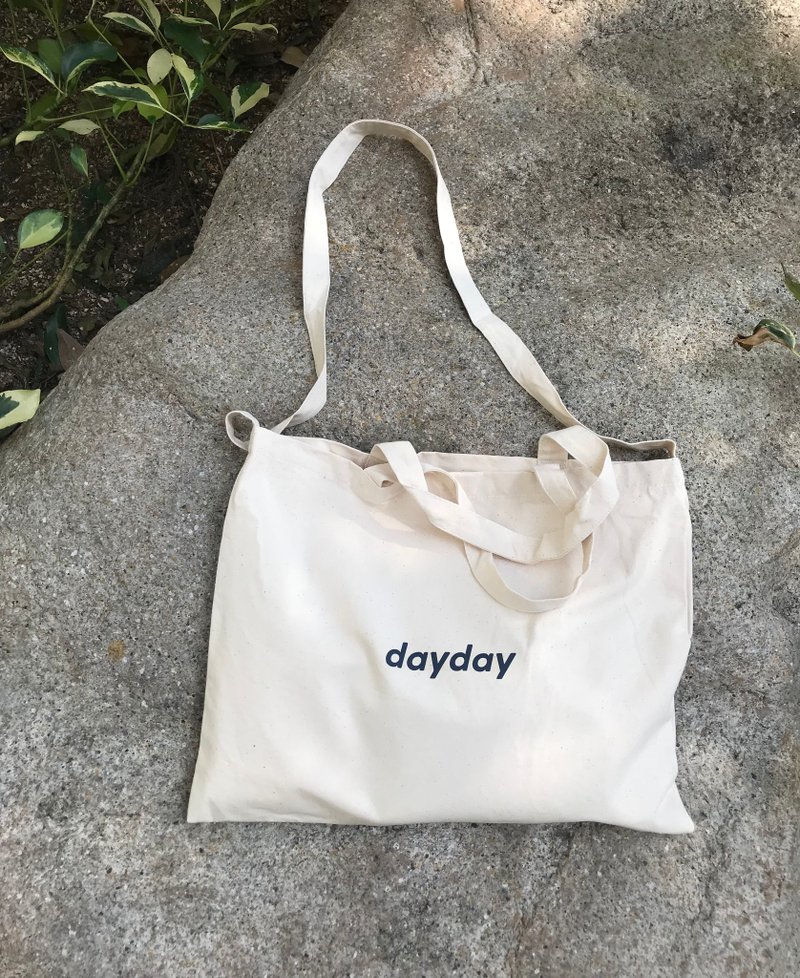 斜背两用袋－dayday - Original collection - 香港设计 - 侧背包/斜挎包 - 棉．麻 卡其色