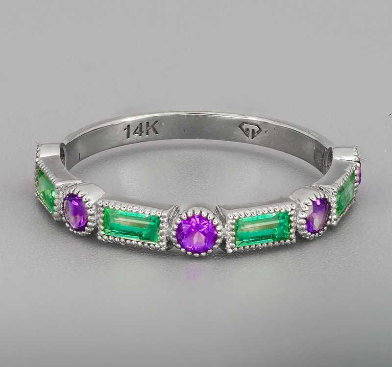 Semi-eternity ring with emeralds and amethysts - 戒指 - 贵金属 金色