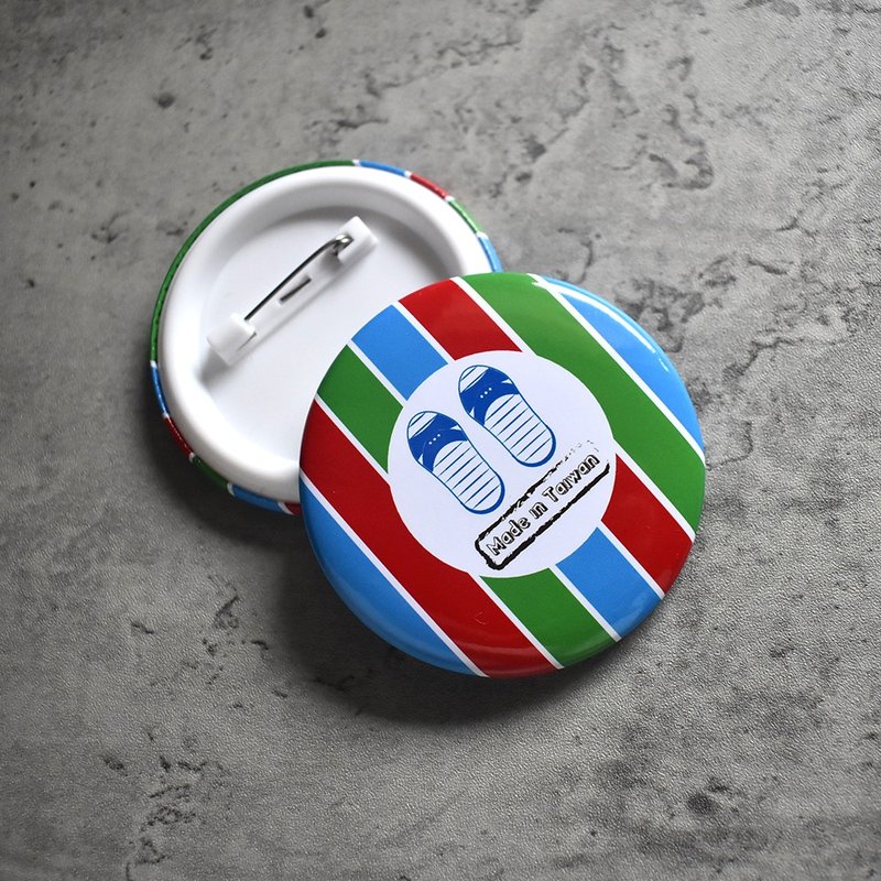 【桐鹿】茄芷风格 胸章/徽章_蓝白拖 - 徽章/别针 - 塑料 红色