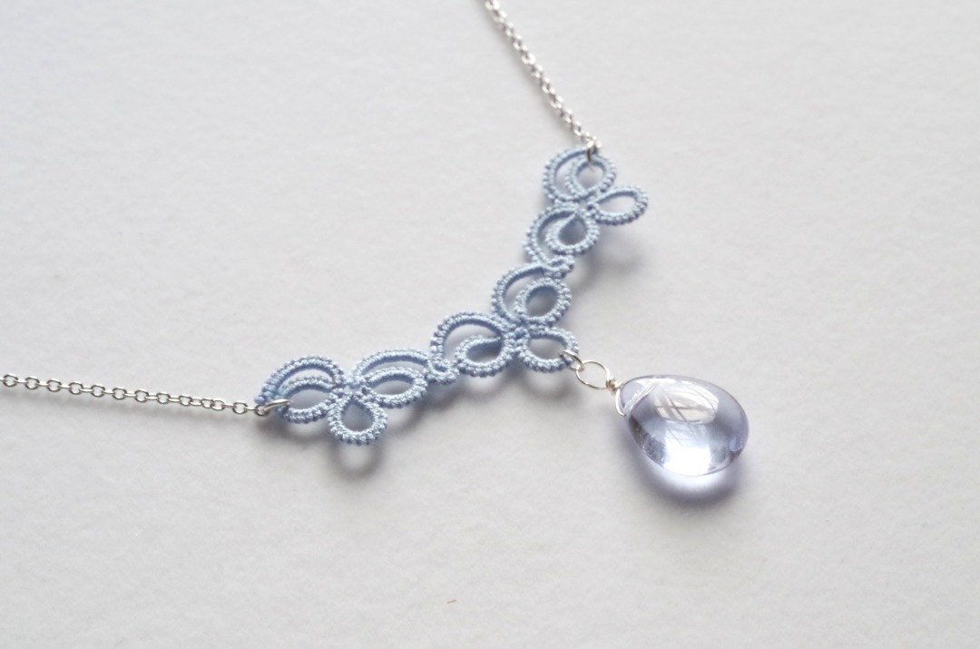 Tatting lace and large drop Czech beads necklace sky blue - 项链 - 棉 蓝色