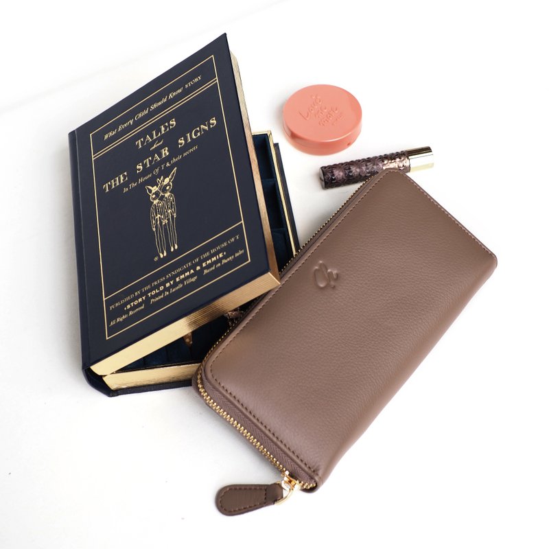 Classic wallet (Warm taupe) : Long zip wallet, cow leather, Brown-grey - 皮夹/钱包 - 真皮 咖啡色