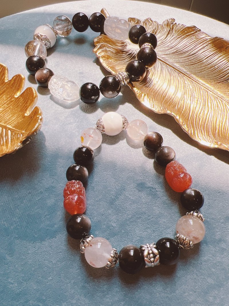 银曜貔修情侣款~猫眼银曜石.钛晶.砗磲.蓝针白水晶.金太阳.黄铜矿 - 手链/手环 - 水晶 