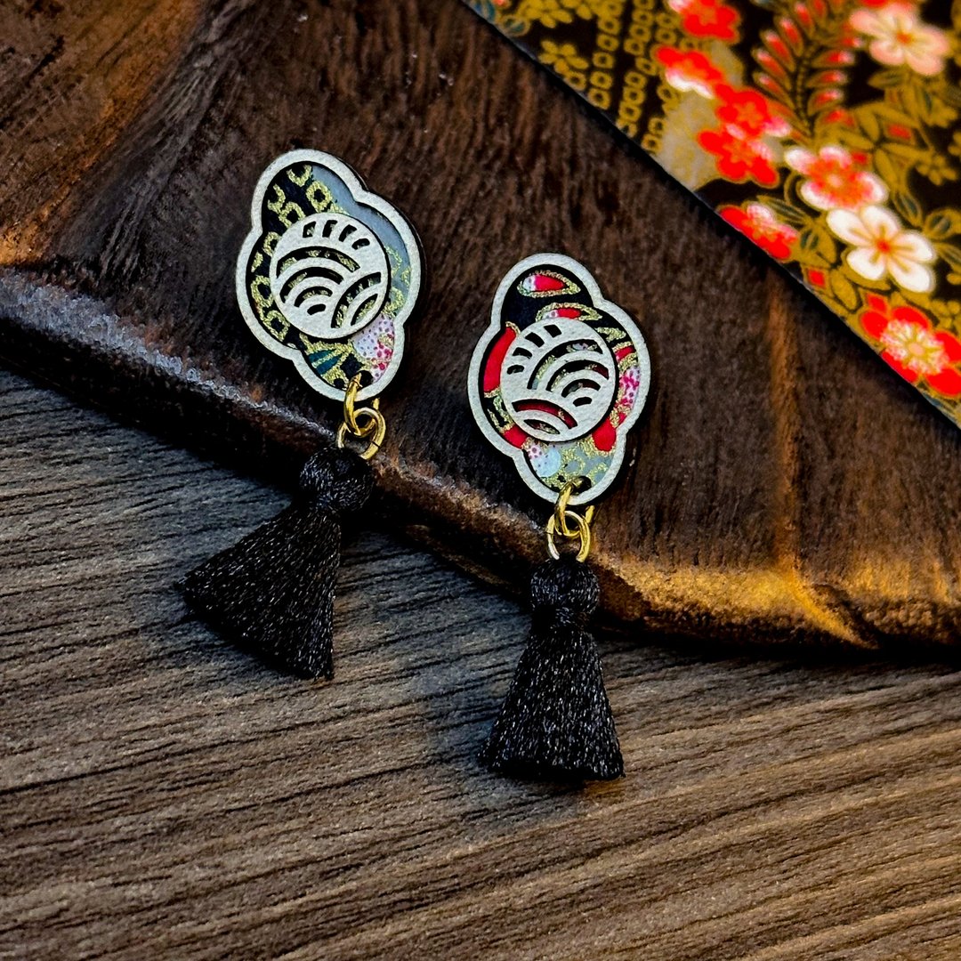 【日花格纸】青海波-木格窗花和贴耳小耳环 - 耳环/耳夹 - 木头 