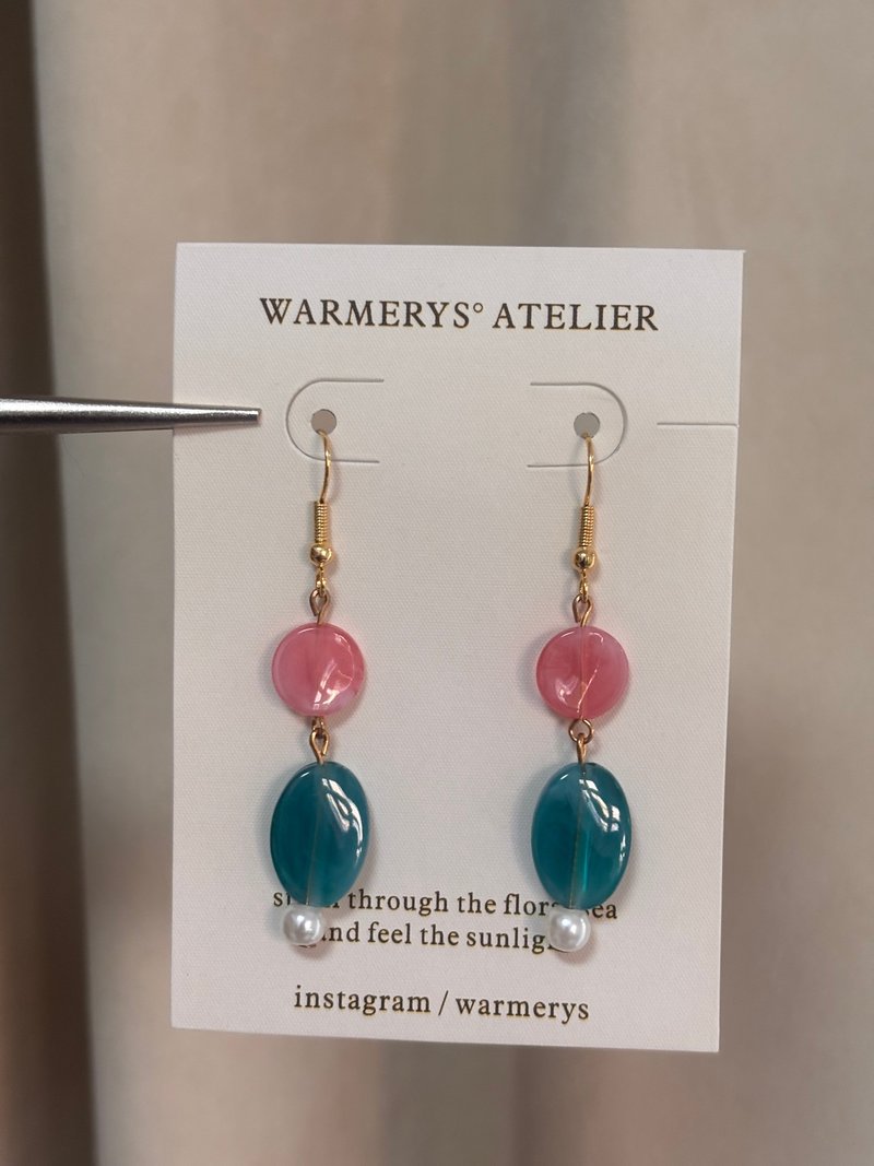 /现货/ vintage-style earrings (pink green) 轻复古耳环 - 耳环/耳夹 - 其他材质 粉红色