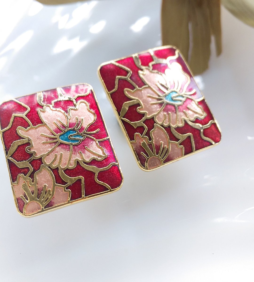 Vintage Jewelry  早期台湾制 景泰蓝 - 红色调 长方花卉 针式耳环 - 耳环/耳夹 - 其他材质 金色
