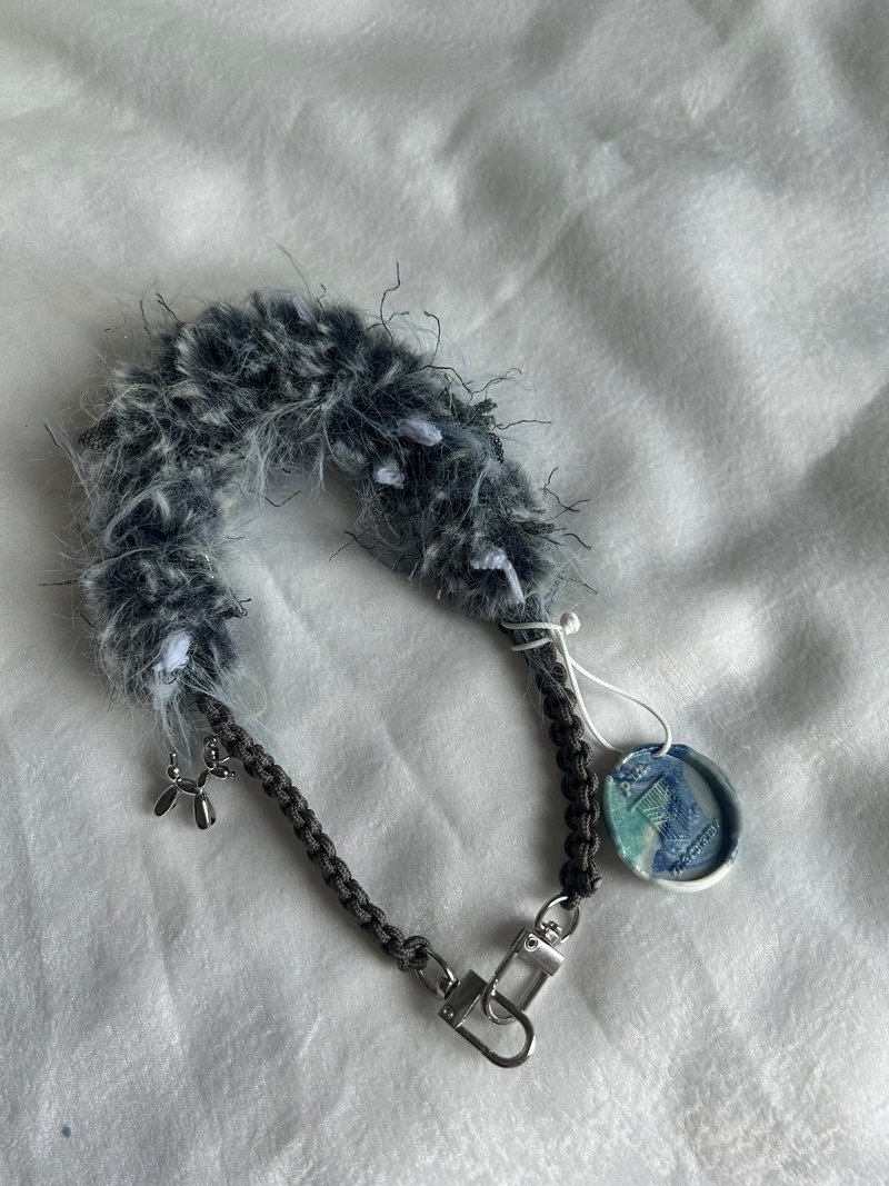 毛毛手机腕链 - 挂绳/吊绳 - 其他材质 