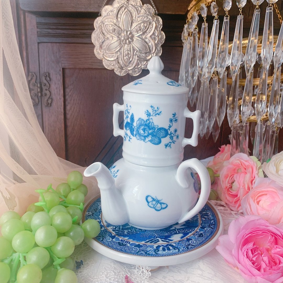 1975年 Royal Worcester 手绘古董壶含滤茶器少见值得收藏 - 茶具/茶杯 - 瓷 蓝色