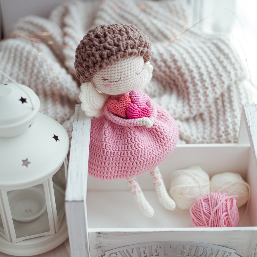 Doll Angel with Hearts Instruction Manual - Digital item PDF Crochet Pattern - 手工艺教程/工具书 - 其他材质 