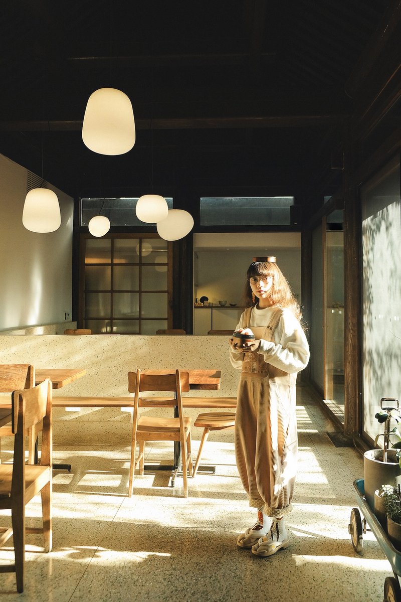 【岛上便当屋】 重磅 灯芯毛绒便当盒刺绣背带裤 - 女装长裤 - 棉．麻 