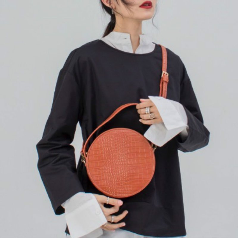 橙紅色 五色鳄魚皮壓紋造型小圓包 手提單肩背斜挎水桶馬鞍收納包 - 侧背包/斜挎包 - 人造皮革 橘色