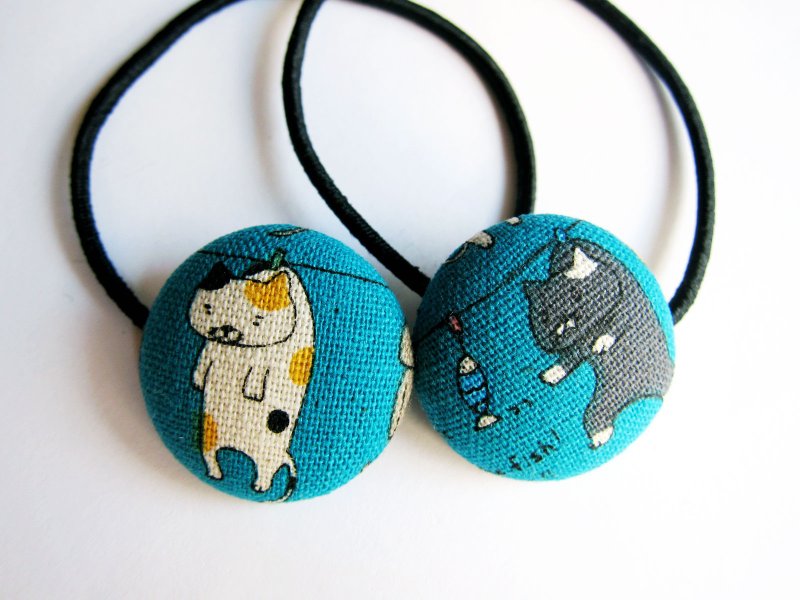 儿童发饰 手作布包钮扣发束发圈 晒衣猫咪 松紧带发圈 一组两入 - 发饰 - 棉．麻 蓝色