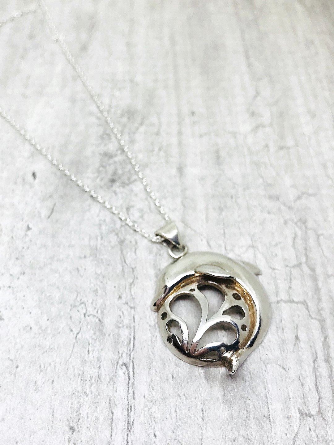 大海小世界。跳跃海豚纯银项链。925纯银。sterling silver - 项链 - 纯银 银色