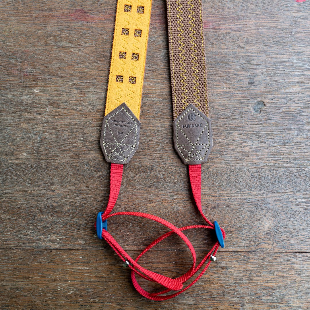 30mm width camera strap Brown x lining yellow x leather wood gray - 相机背带/脚架 - 其他材质 咖啡色