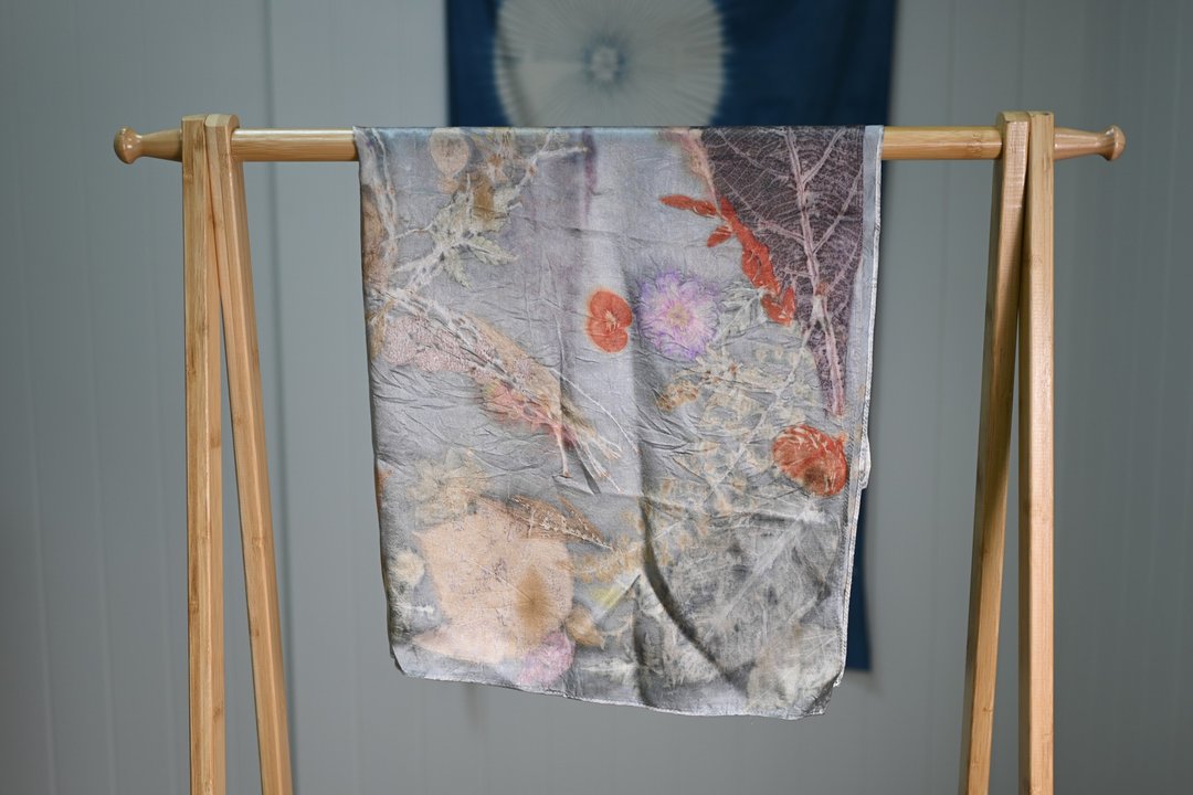 【记忆有限】EcoPrint 花叶移印  丝巾/挂画 - 丝巾 - 丝．绢 多色