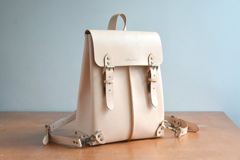 Fading Mist 植鞣牛皮革双调节带背包 - 后背包/双肩包 - 真皮 卡其色