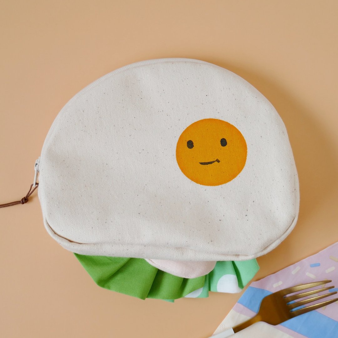 Fried egg pouch - 化妆包/杂物包 - 棉 白色