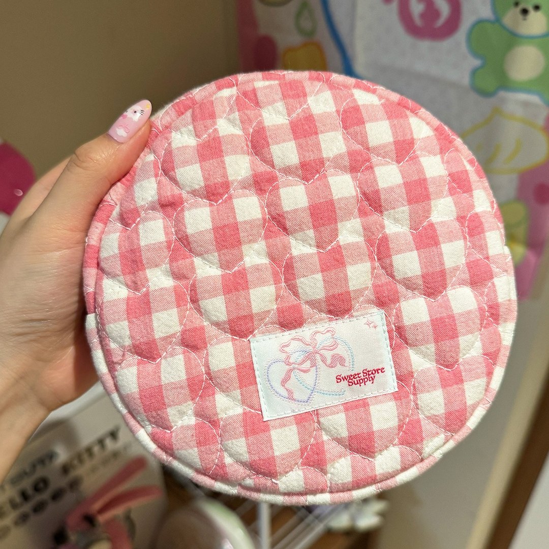 Sweetstore Supply原创玫粉格子可爱简约清新收纳圆饼包 - 化妆包/杂物包 - 棉 多色