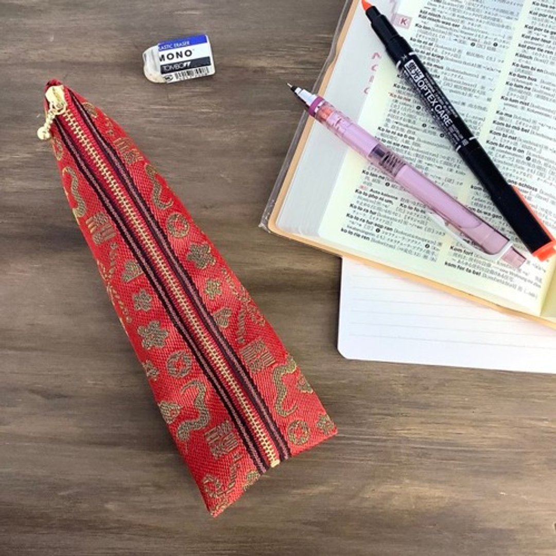 【吉祥图案】榻榻米边四字笔盒 红色 金色 护身符 蛇 祥云 - 铅笔盒/笔袋 - 其他材质 红色