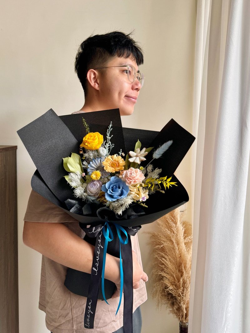 爱丽丝 永生花束 情人节花束 毕业花束 - 干燥花/捧花 - 植物．花 多色