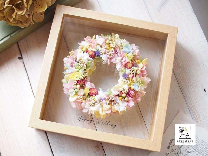 定制姓名 浮游花圈玻璃相框 永生花礼 | 父母赠礼 结婚 生日 - 干燥花/捧花 - 植物．花 多色