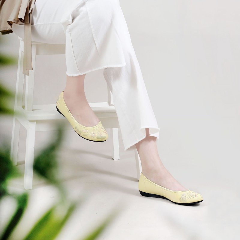 刺绣平底鞋-蓊蓊/浅黄 - 其他女款皮鞋 - 真皮 黄色