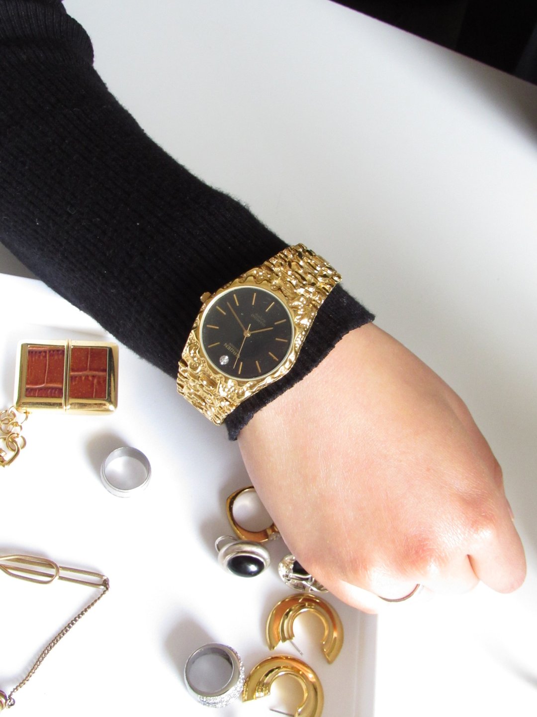 Vintage Black Dial Ladies Watch in Gold - 女表 - 贵金属 金色