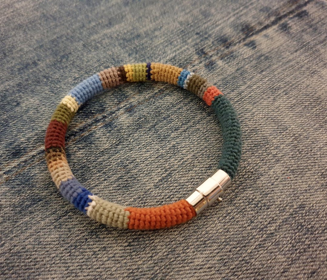Mens Boho Bracelet, Multi Color Crochet Mens Bangle, Gift for Him - 手链/手环 - 绣线 多色