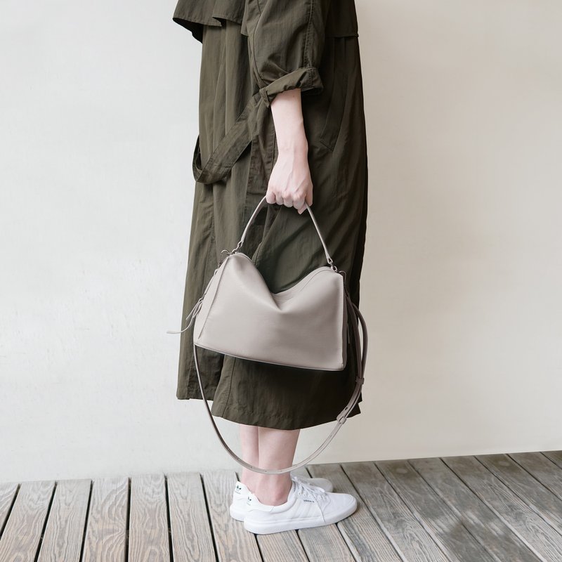 Valley Cube Shoulder Bag云灰色-侧背包/斜背包/真皮包 - 侧背包/斜挎包 - 真皮 灰色