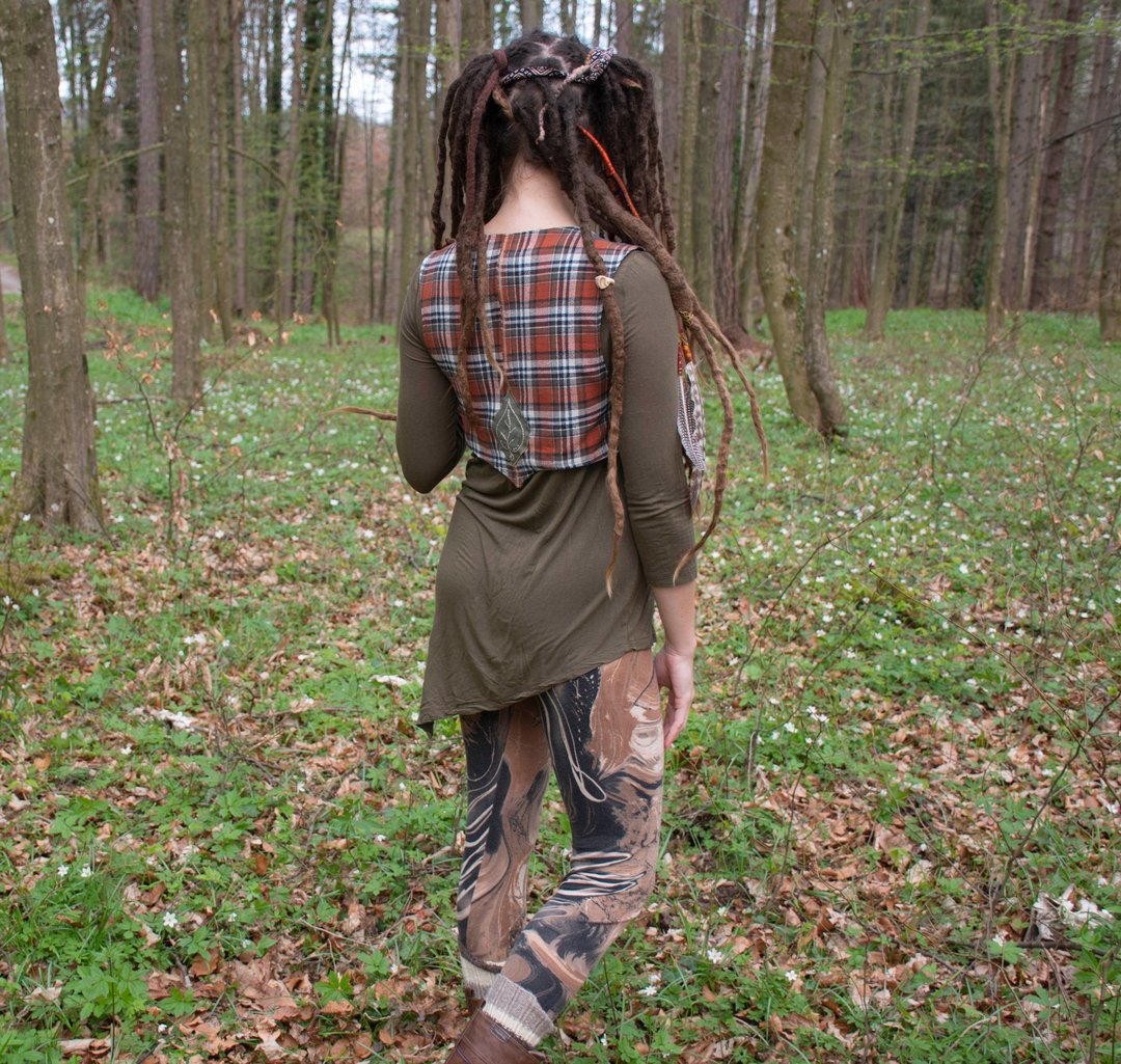 绿色与棕色女士短版背心，森林精灵节庆服饰 - 女装背心 - 其他材质 绿色