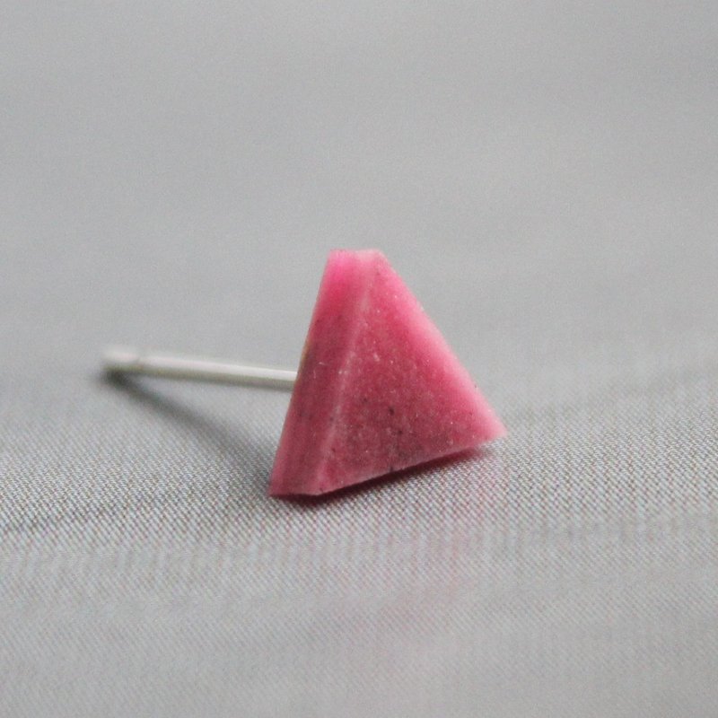 ▽ 三角小耳环 ▽ 116 / Let's Dance - 单只 - 耳环/耳夹 - 粘土 粉红色