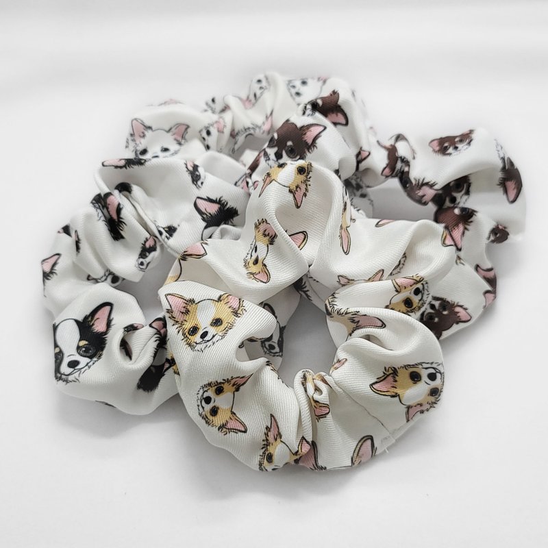 长毛吉娃娃 4毛色 宠物图样发圈 多宠物图样 大肠圈 发饰 发束 - 外出包 - 聚酯纤维 多色