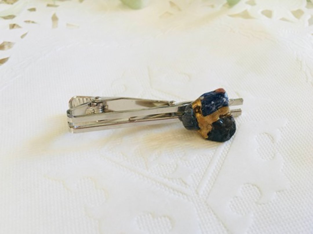 Petersight Rutile Quartz Sodalite Kintsugi Tie Clip - 其他 - 宝石 