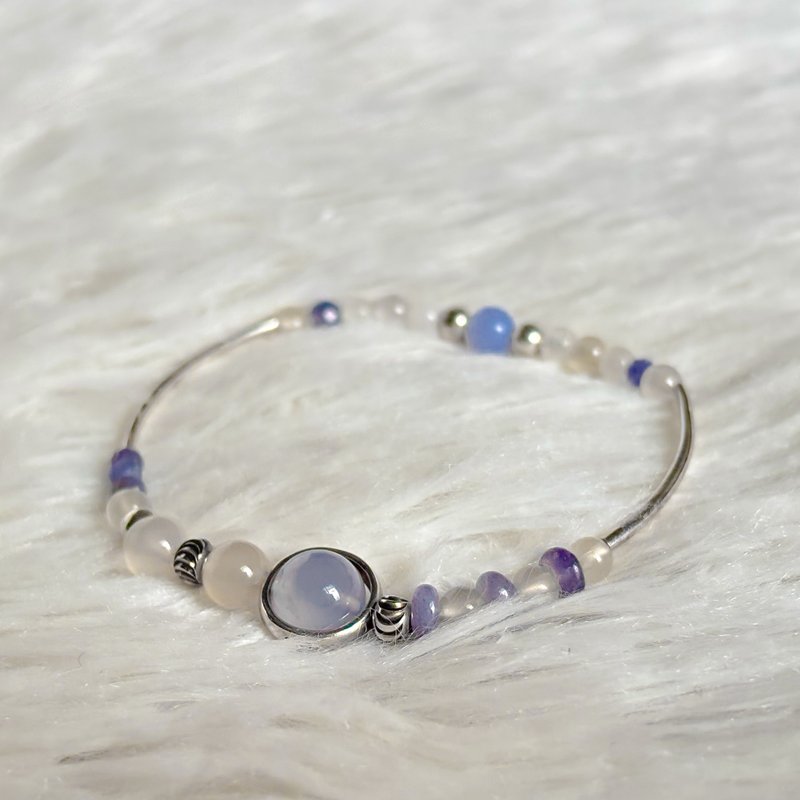 - Serenity Pitch - 天然晶石手链 蓝玉髓 蓝纹玛瑙 美人鱼 梦幻 - 手链/手环 - 水晶 蓝色