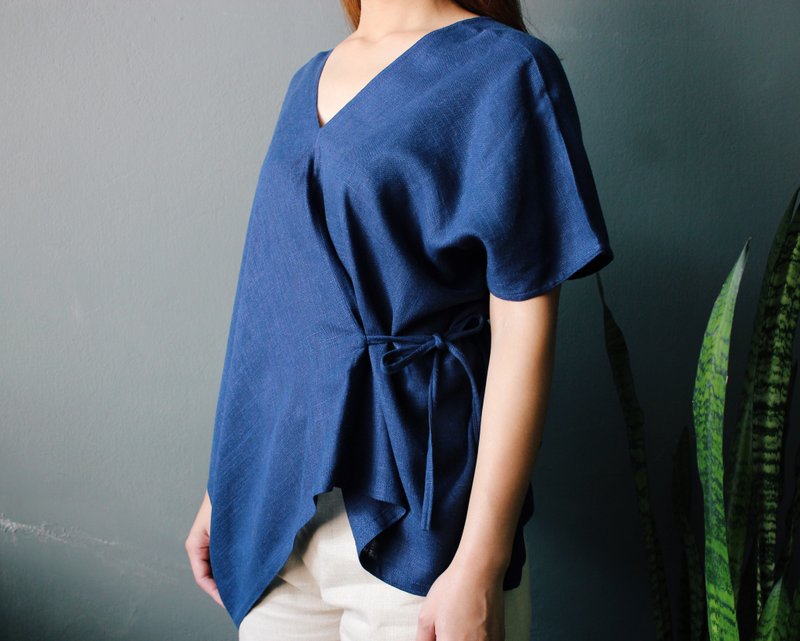 Caren : Navy Blue Asymmetric V-neck Cotton Wrapped Top - 女装上衣 - 棉．麻 蓝色