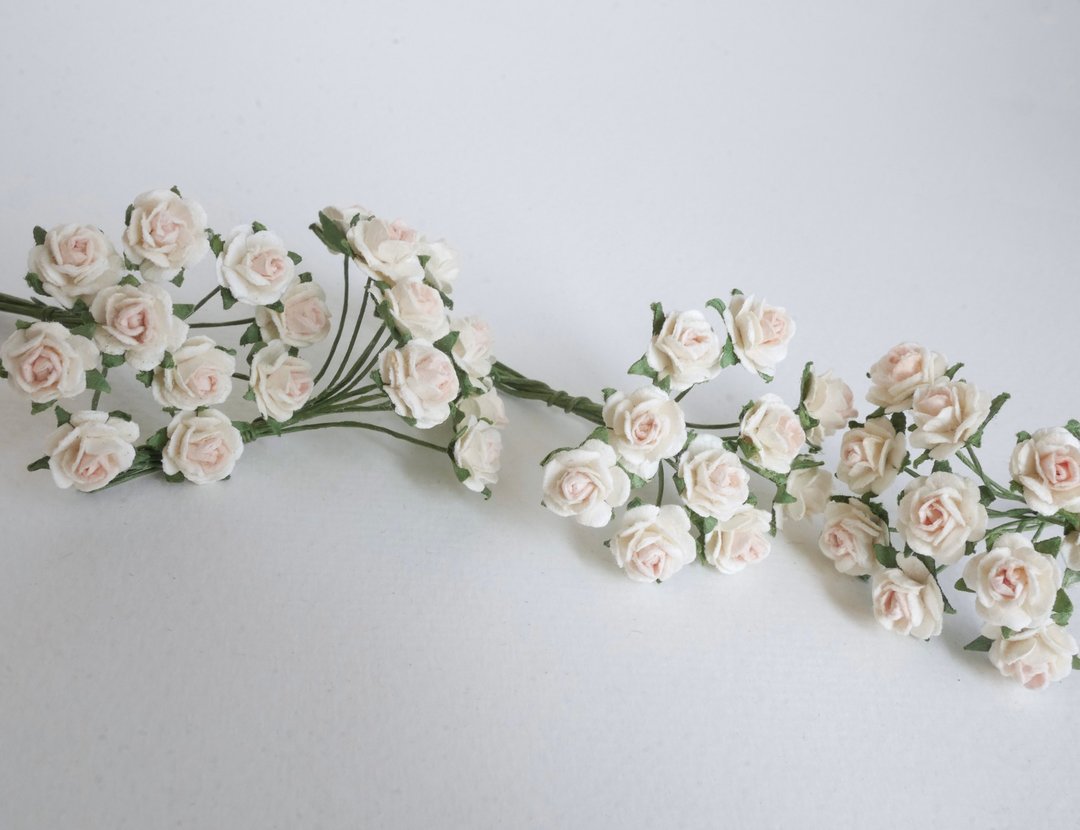 Paper Flower, 100 pieces mulberry rose size 0.8 cm., two tone pink-white colors. - 其他 - 纸 粉红色