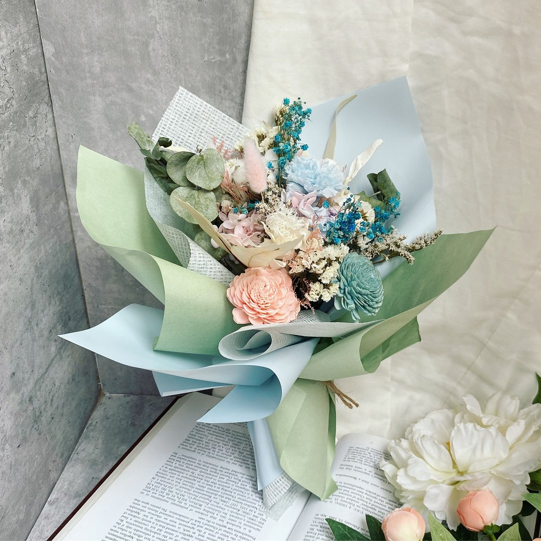 【康乃馨永生花束】其实我不喜欢母亲节—妈妈让我难过|永生花束 - 干燥花/捧花 - 植物．花 蓝色