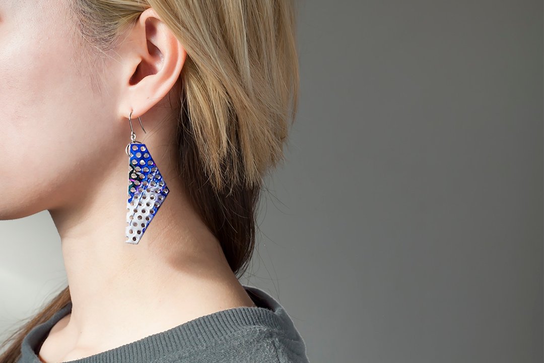 pentagon wafers earring(blue) - 耳环/耳夹 - 铝合金 蓝色