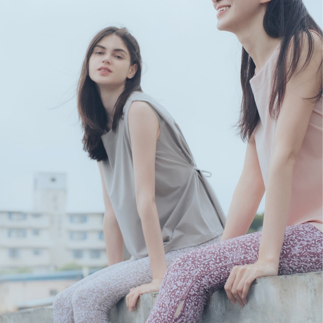 【MACACA】爱她柔软罩衫 - BIE1533 浅灰 - 女装运动衣 - 棉．麻 灰色