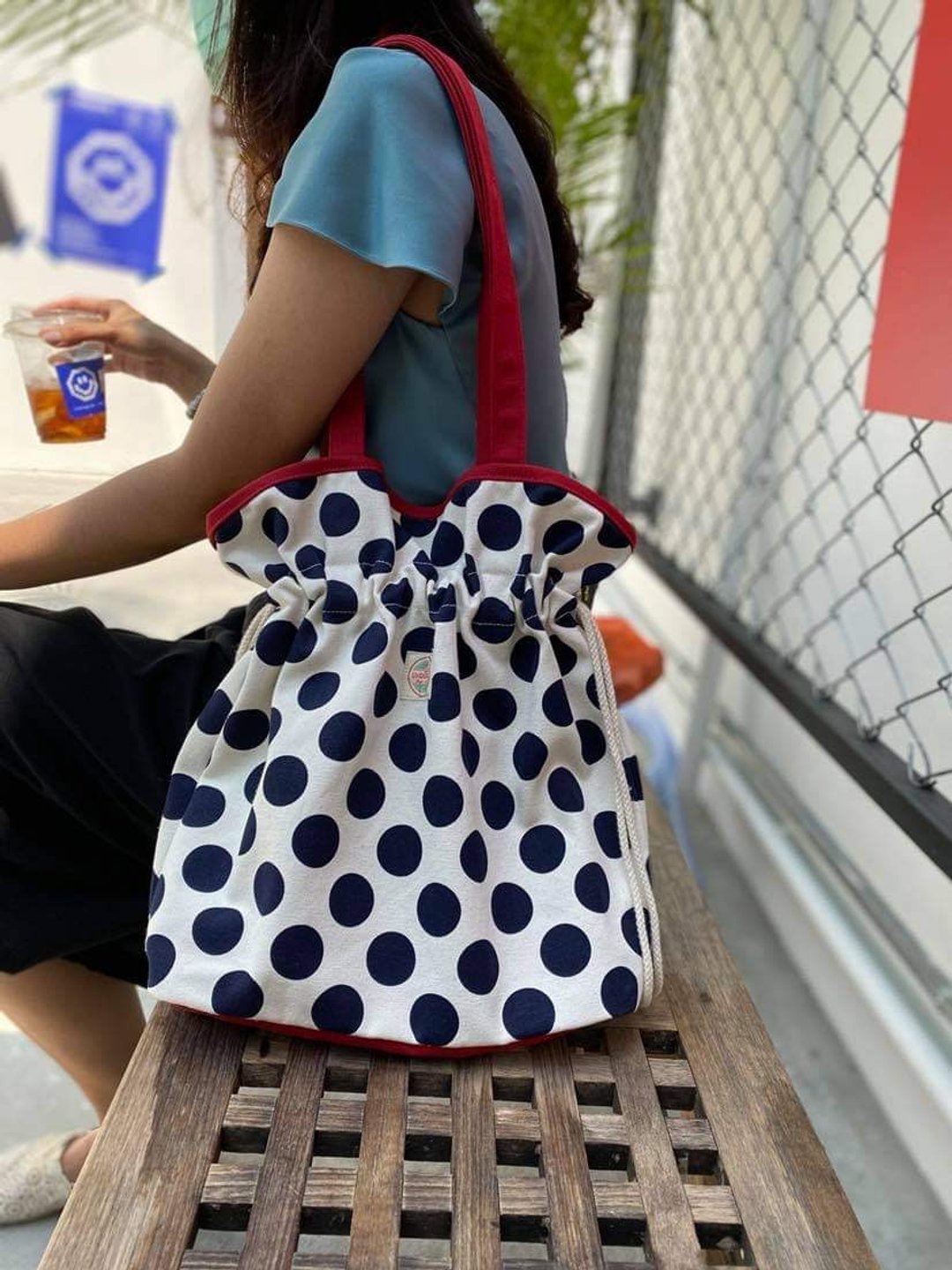 Polka Dot Red Canvas Ruffle Tote bag / drawstring bag - 手提包/手提袋 - 棉．麻 红色