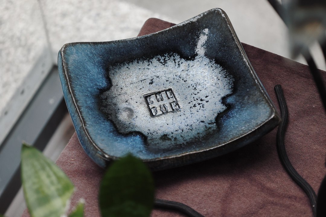明芽窑 l 柴烧古铜灰蓝双挂釉方盘 - 盘子/餐盘/盘架 - 陶 蓝色