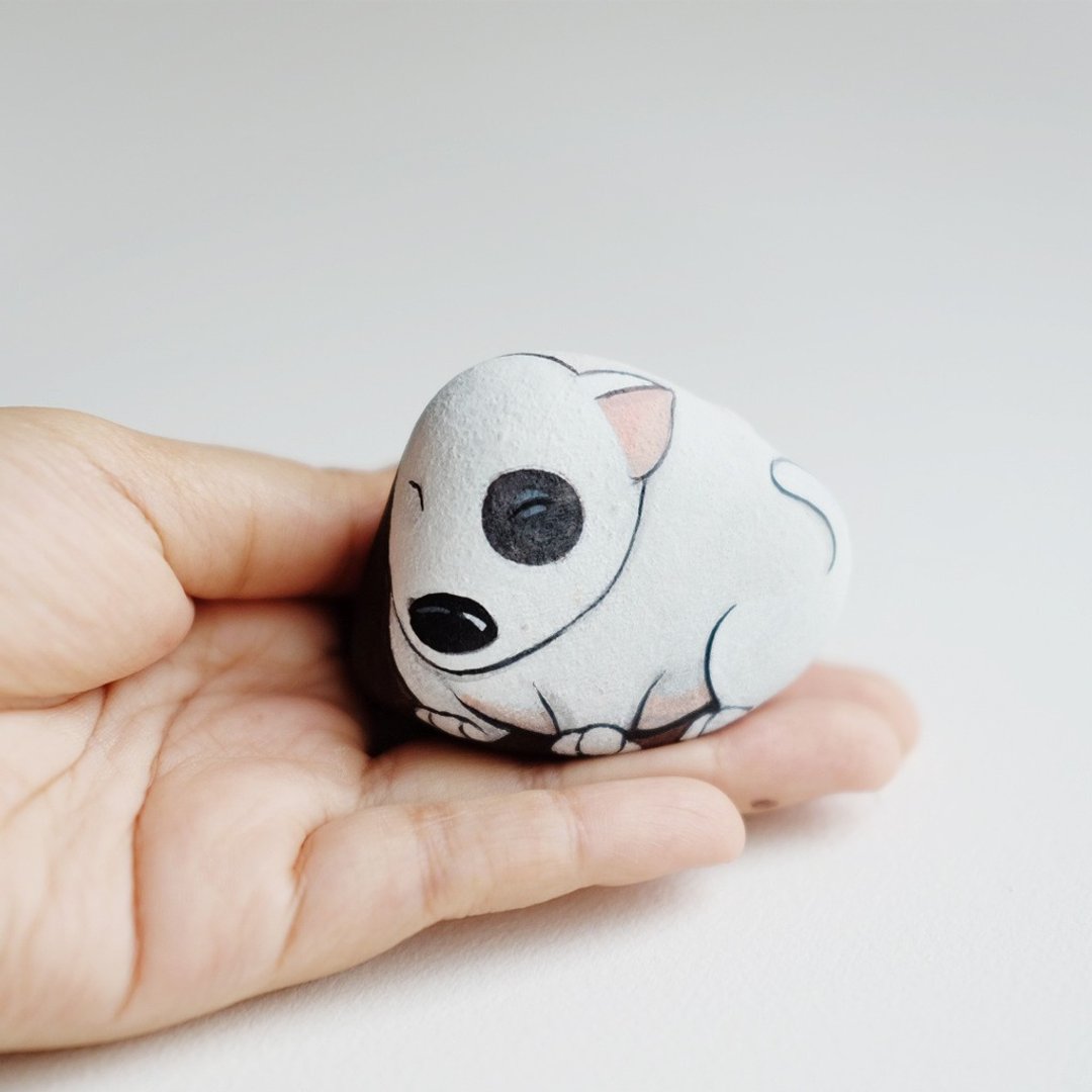 bull terrier with love, stone painting.Original art. - 玩偶/公仔 - 石头 白色