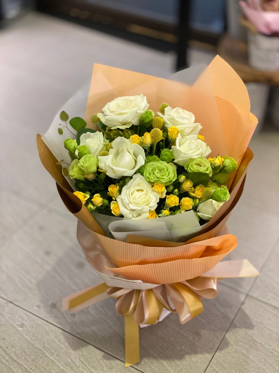 玫瑰桔梗鲜花花束 | 毕业 生日首选 | 台北可自取 - 干燥花/捧花 - 植物．花 白色