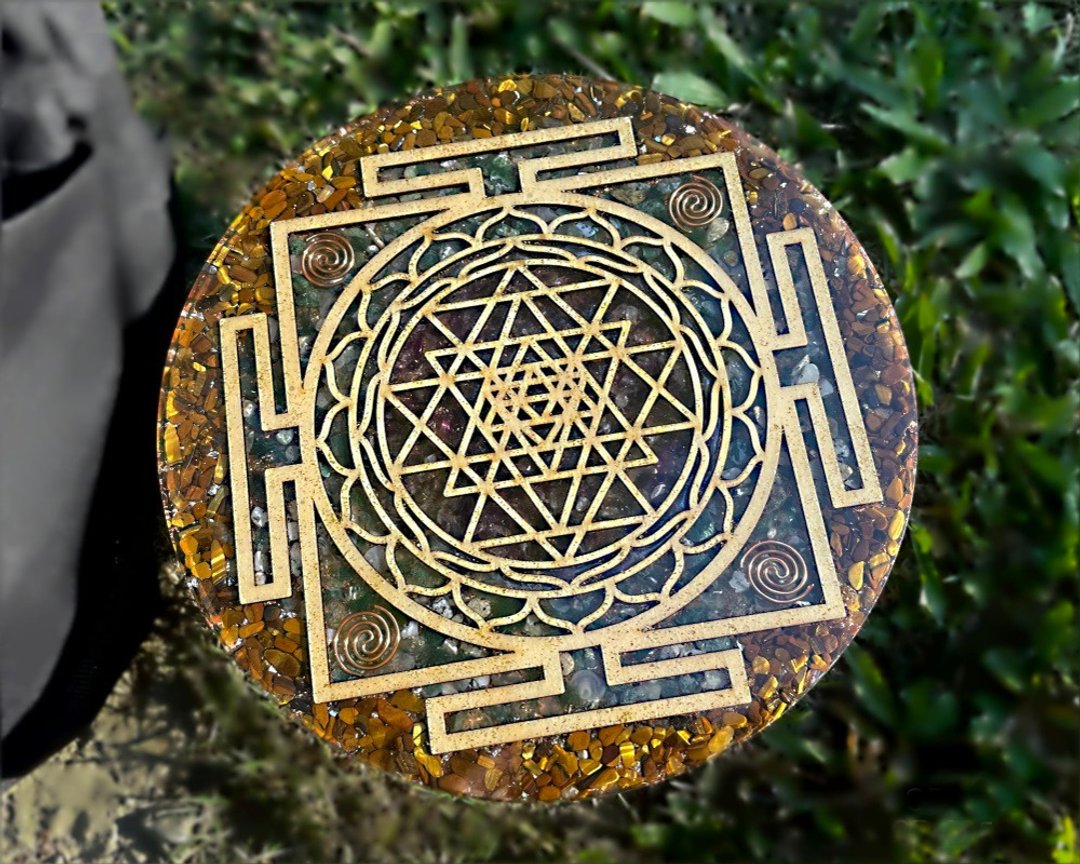 斯里坛城奥刚能量充电盘 | 情绪平衡 | 接地气 | 和谐 - 摆饰 - 水晶 咖啡色