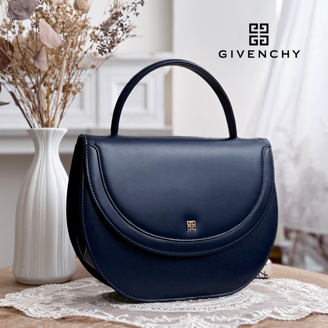 极新美品 Givenchy Vintage 纪梵希 4G 半圆海军蓝真皮古董手提包 - 手提包/手提袋 - 真皮 蓝色