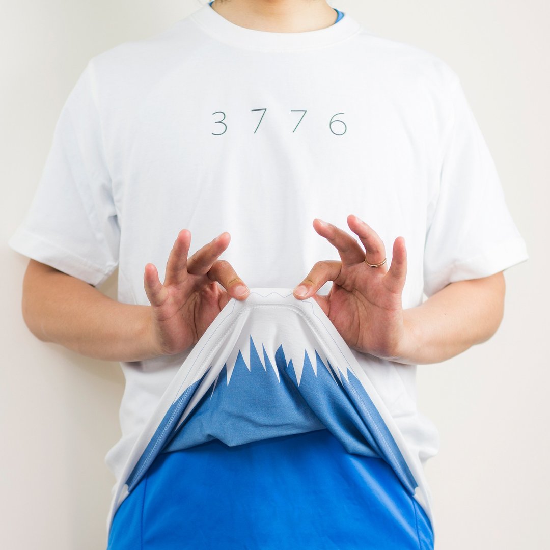 T-shirt where Mt. Fuji appears / Fuji T - 女装 T 恤 - 棉 白色