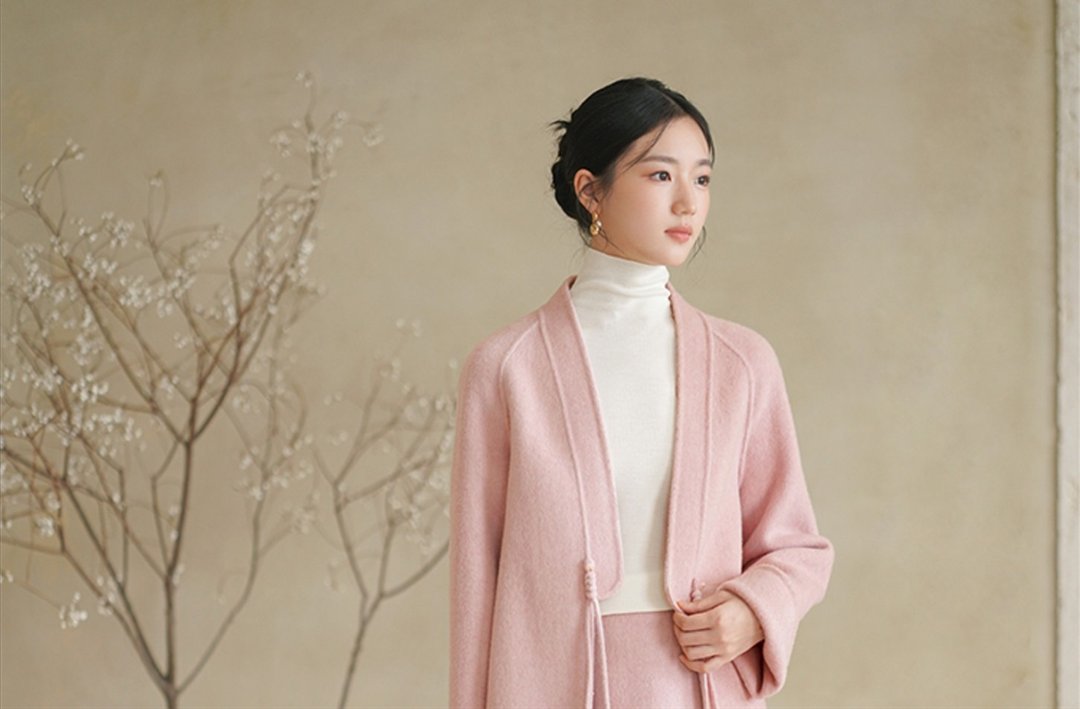 新中式中國風 90羊毛呢子汉服 短外套/半裙 - 女装上衣 - 羊毛 粉红色
